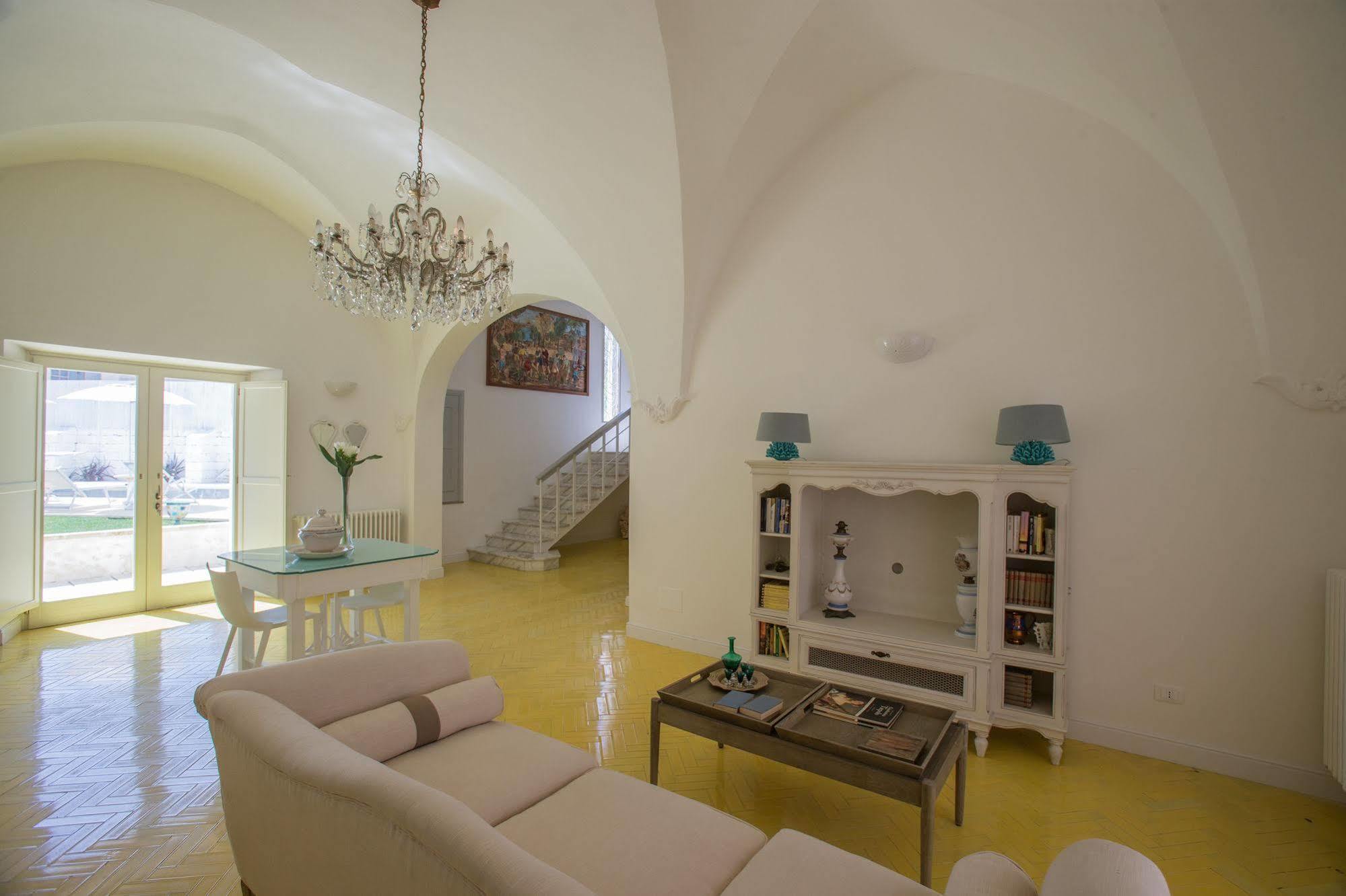 Li Pappi Antico Casale Bed & Breakfast Galatina Exterior photo